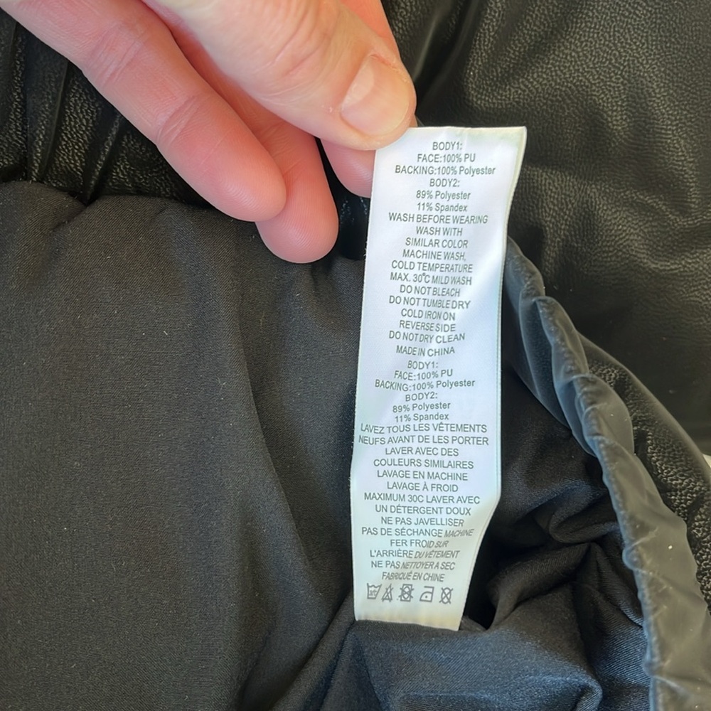 Zyia Chamonix Obsidian Puffer Coat - Picture 10 of 11
